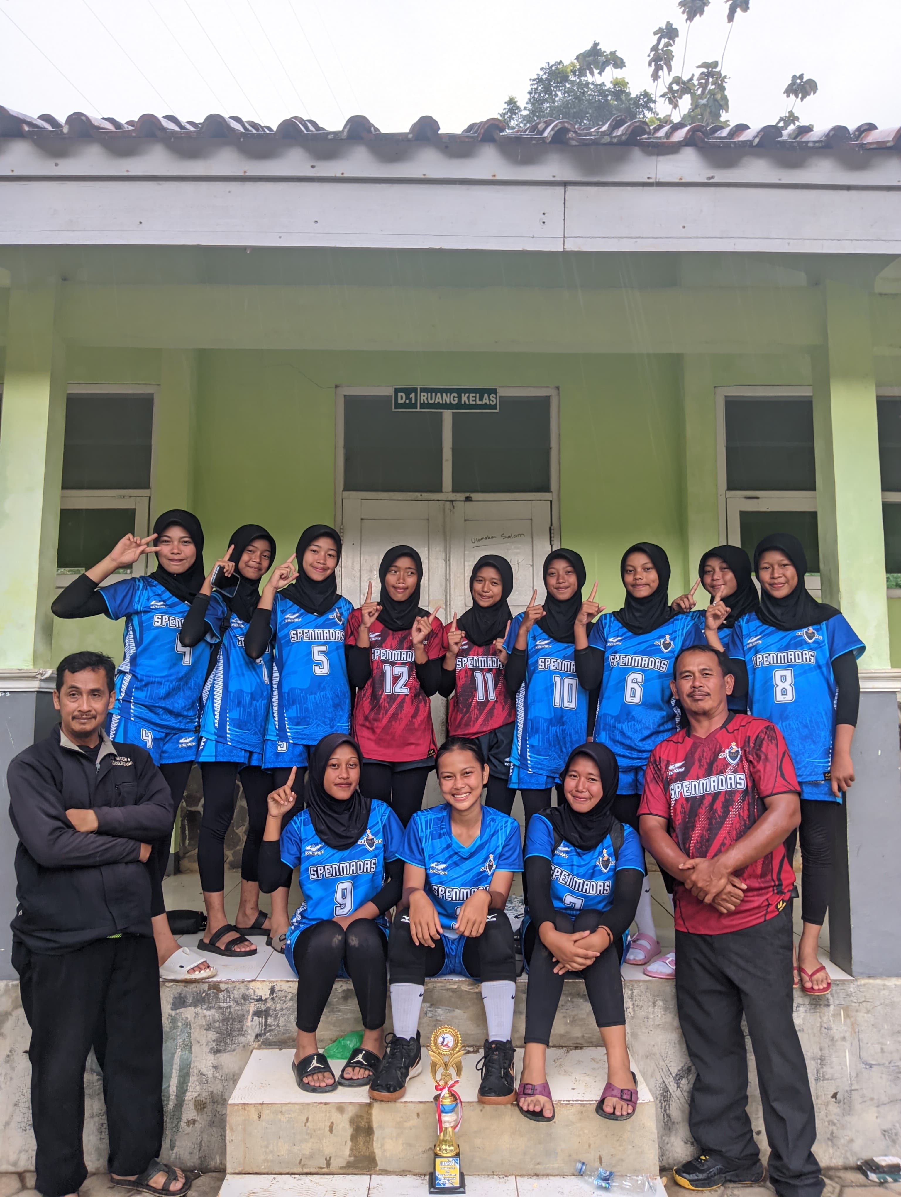 JUARA 1 POPDA CAB BOLA VOLI TINGKAT KEC WADASLINTANG TAHUN 2024